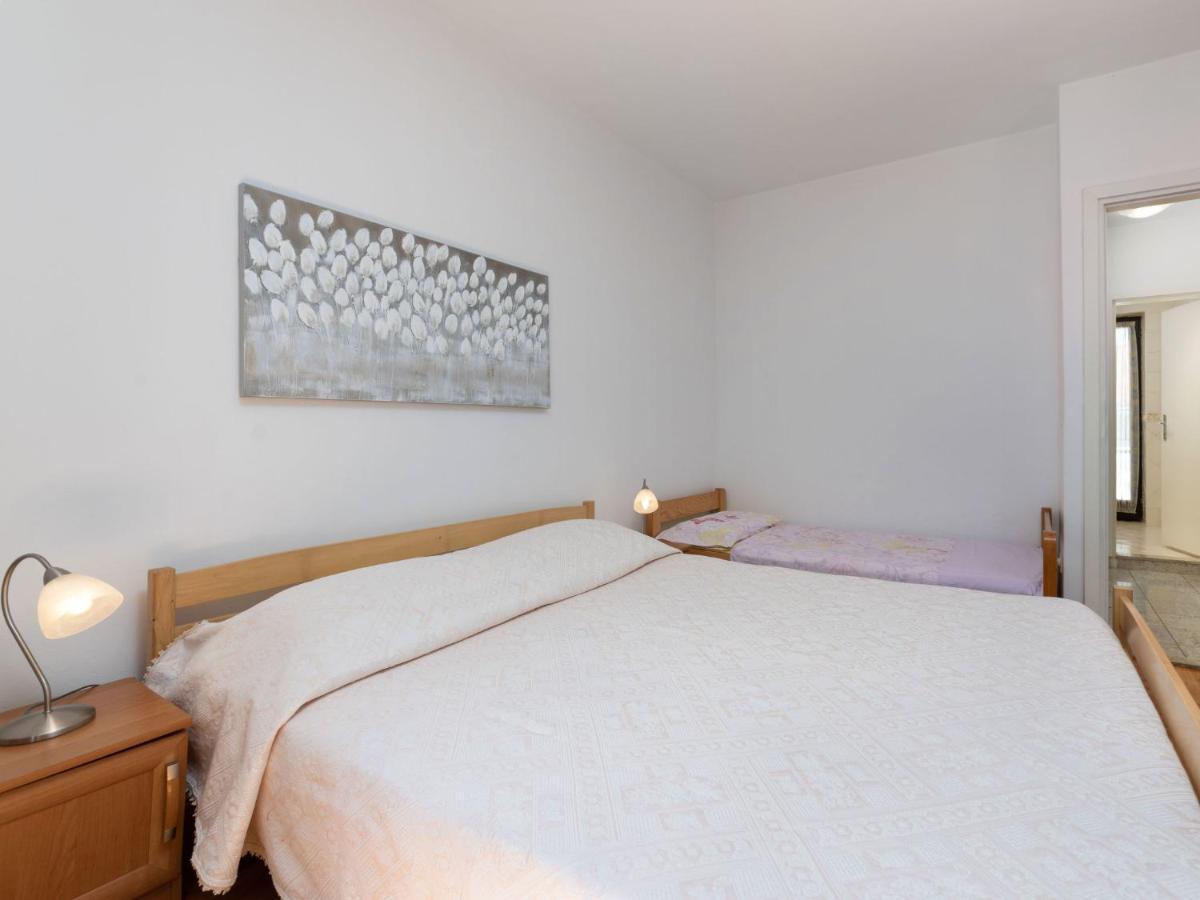 Holiday Home Ruzic - Prc200 By Interhome Porec Bagian luar foto
